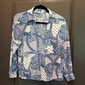 Zara Blue and‎ White Patterned Top Size S
